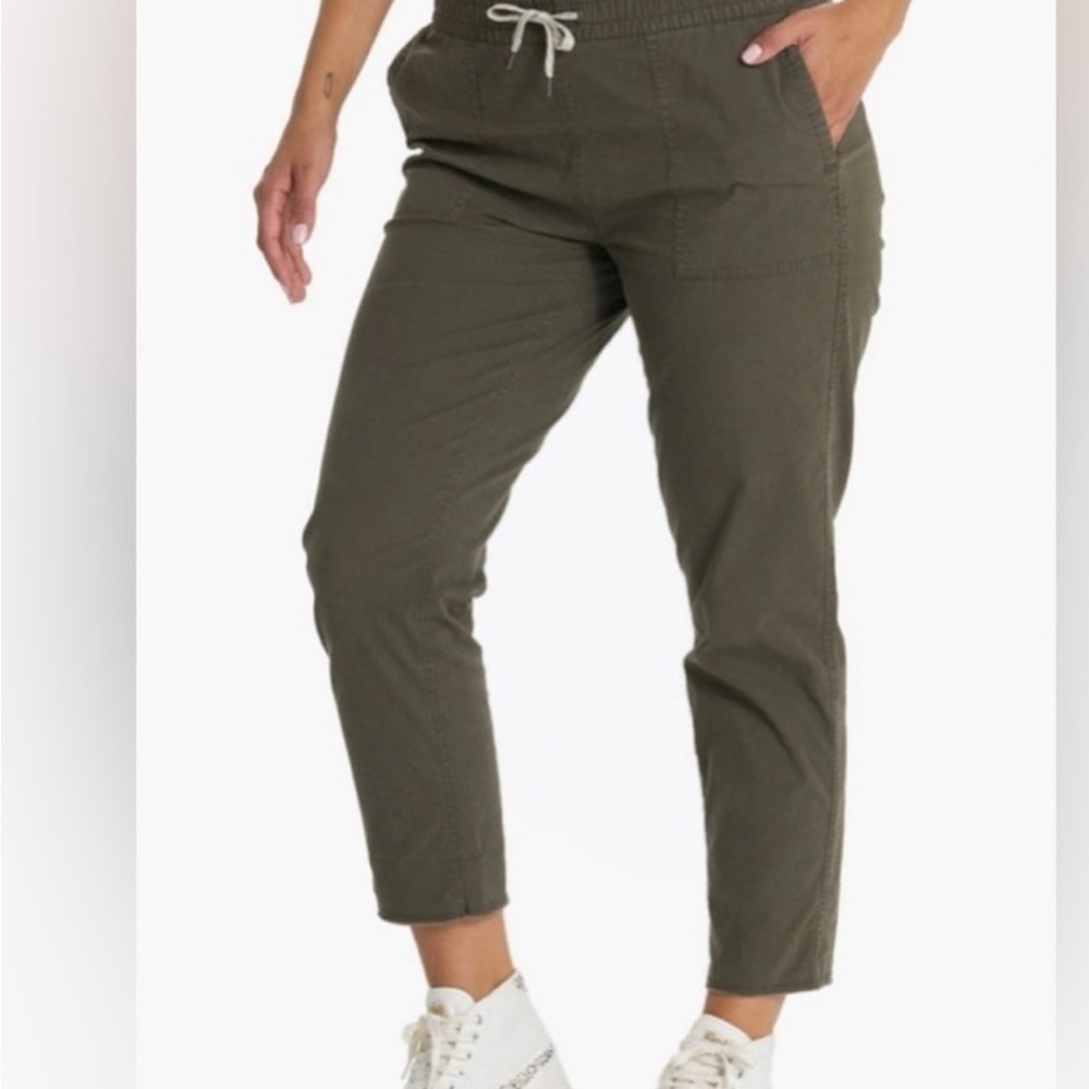 Vuori Olive Green Women's Pants